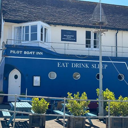 The Pilot Boat Inn, Isle Of Wight Бембридж Екстериор снимка